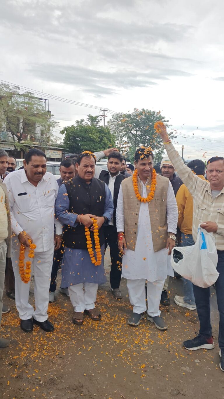 लक्सर में कांग्रेस के सदस्यता कार्यक्रम में उमड़ा जनसैलाब, भाजपा और बसपा के सैकड़ों लोगों ने थामा कांग्रेस का दामन
